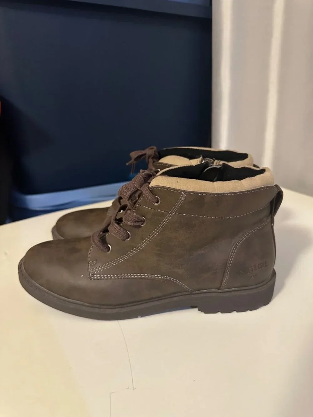 Kenneth Cole Strada Brady Brown Bootie Youth size 5